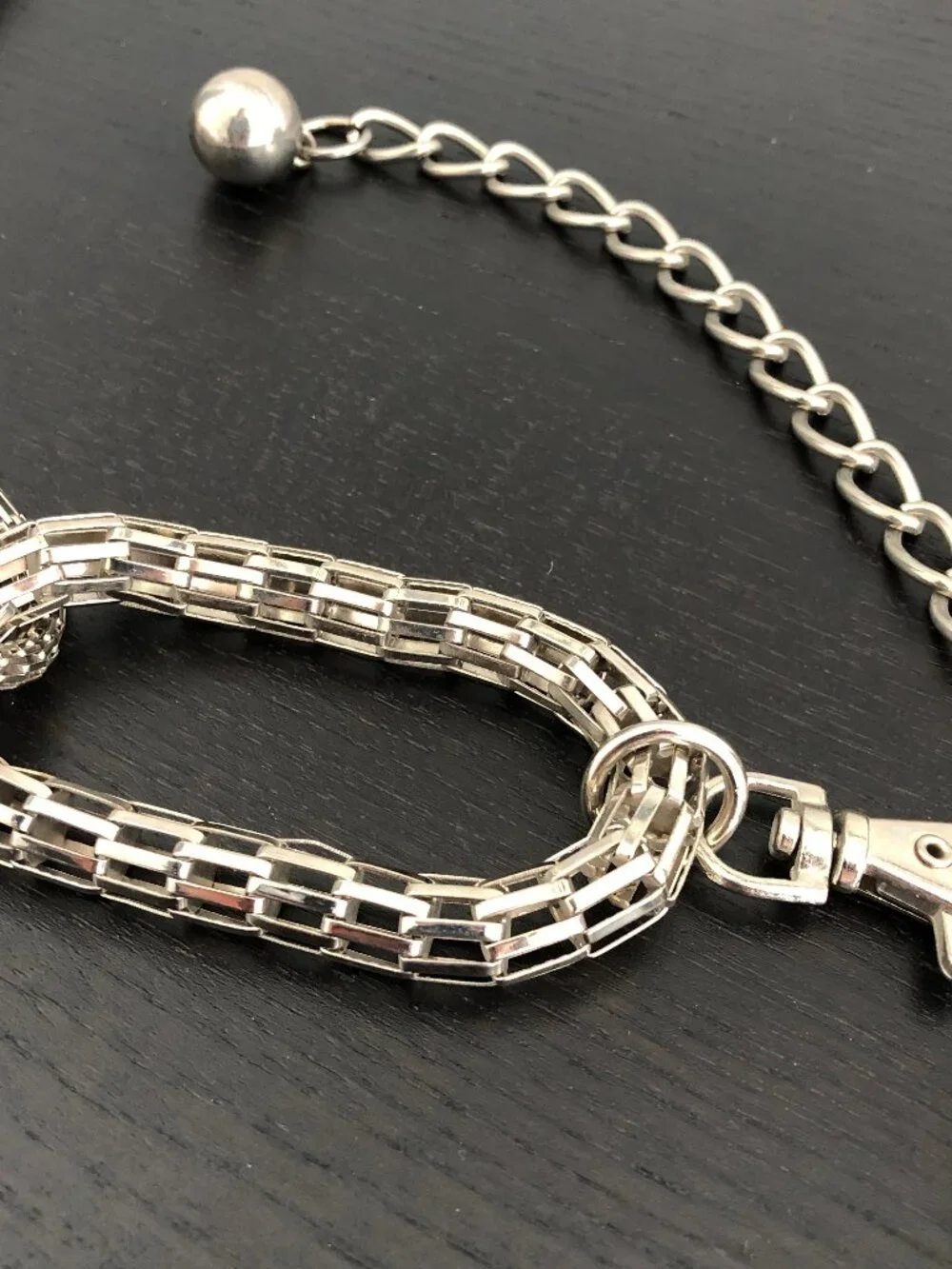 Disco Silver Toned Metallic Mesh AdjustableChain Belt 49 inches